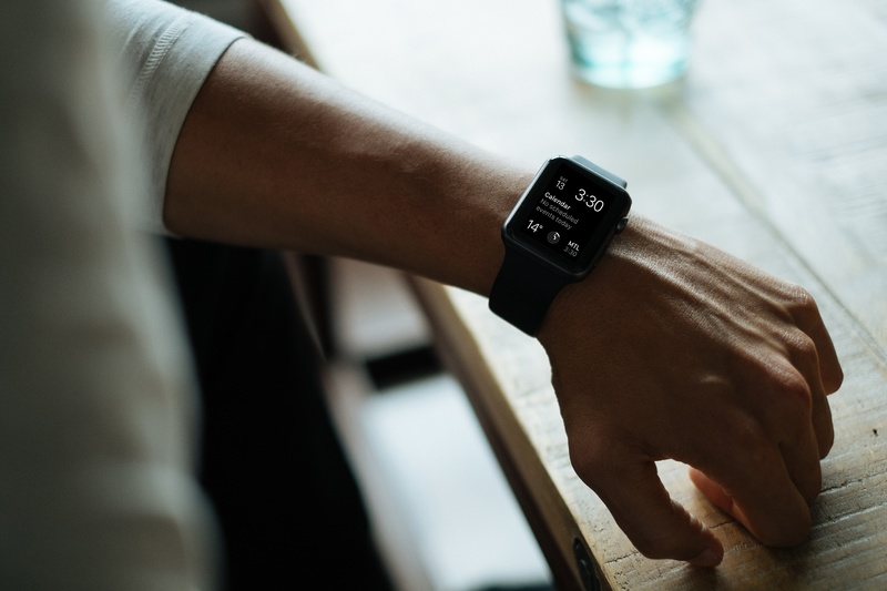 Fitbit или Apple Watch по -точни ли са?