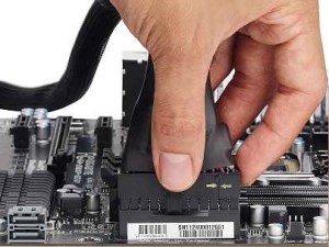 Bagaimana cara menginstal motherboard?