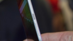 Recensione di Google Nexus 6P: bordo destro