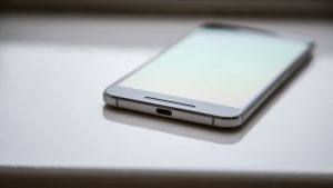 Ulasan Nexus 6P: USB Type-C membuat penampilan di tepi bawah telefon
