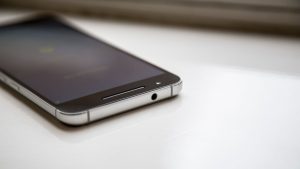 Recensione Nexus 6P: il jack per le cuffie si trova in modo sensibile sul bordo superiore